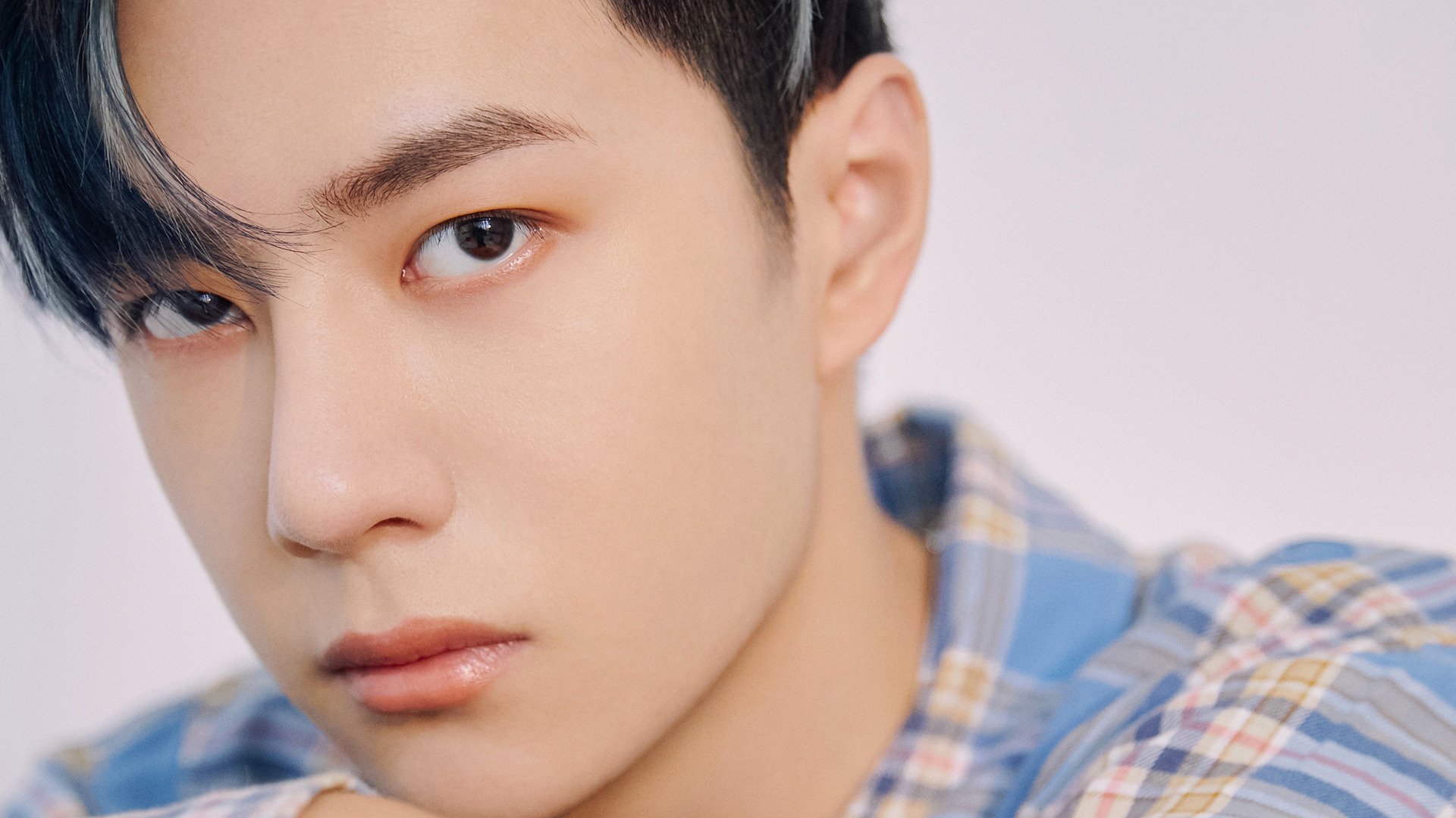 法国队在欧洲杯小组赛中仅以小组第二身份出线，法国队公布欧洲杯大名单