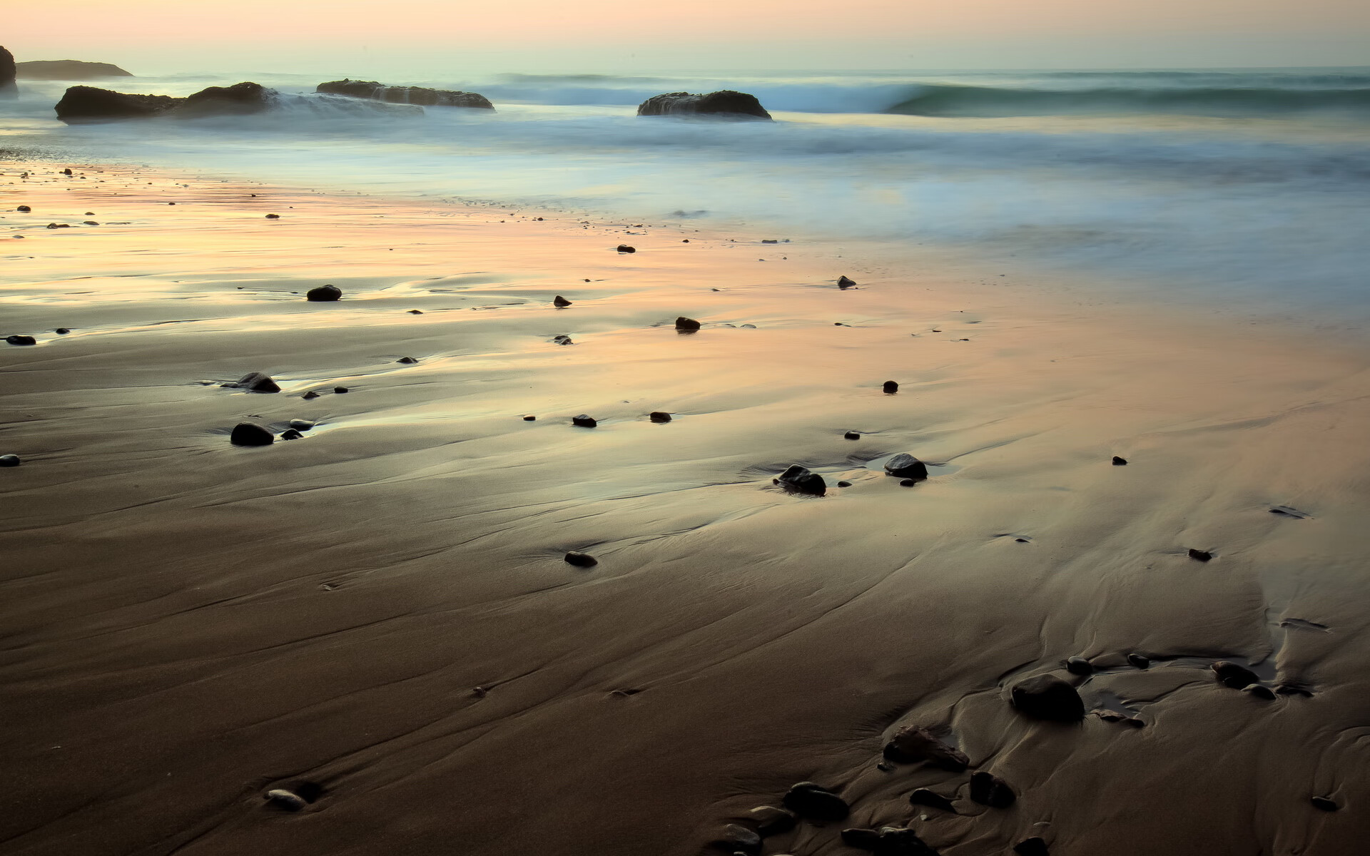 热血比拼!球员斗志昂扬备战重要战役