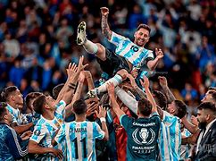 包含"球队之间的竞争：谁将成为新的霸主"的词条