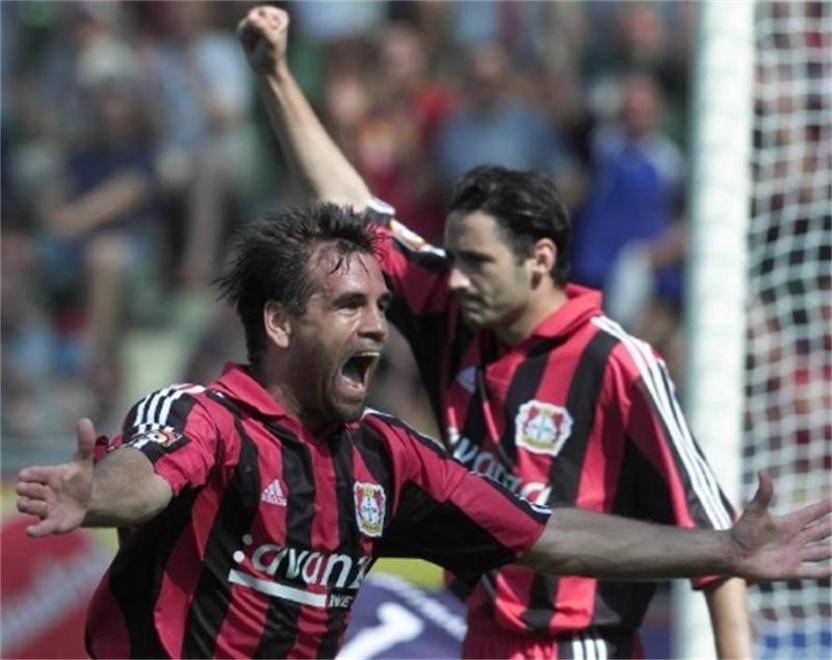 关于"德甲的场外故事：球员生活的另一面"的信息